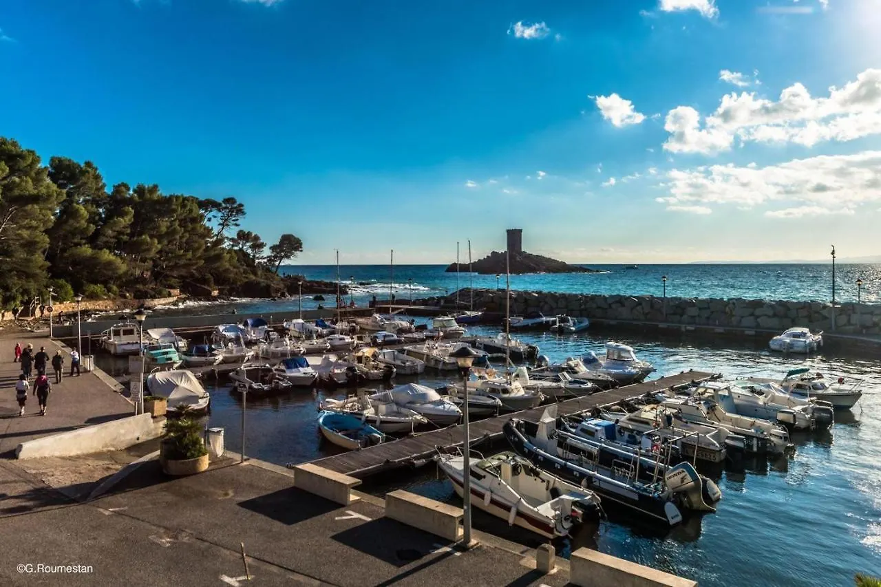 Sowell Hotels La Plage Saint-Raphael  France